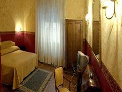 Trinita Dei Monti Hotel Roma